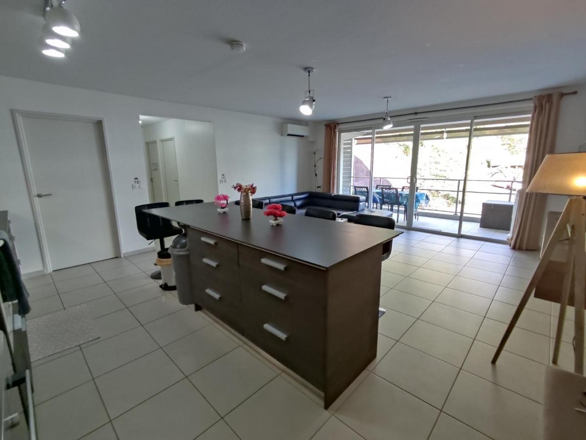 פאפיט Elegant F3 A La Villa Stencer, Papeete, Calme Climatise Et Spacieux מראה חיצוני תמונה